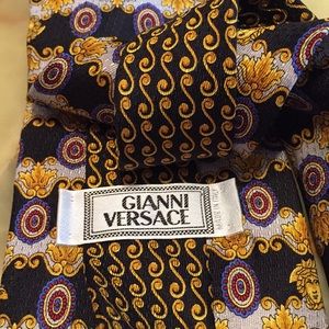 💃💥Sale💃💥Vintage Versace Tie